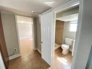 812 W Livingston St, Unit B in Orlando, FL - Foto de edificio - Building Photo