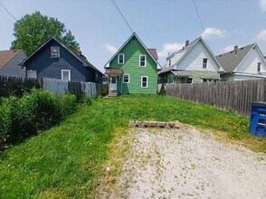 515 Howland Ave in Toledo, OH - Building Photo - Building Photo