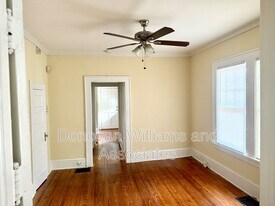 1529 Thomas Ave in Charlotte, NC - Building Photo