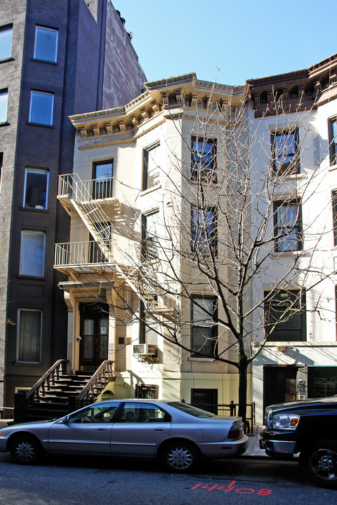 106 W 81st St in New York, NY - Foto de edificio