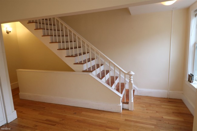 14 Centennial Pl-Unit -# 2 in Framingham, MA - Foto de edificio - Building Photo