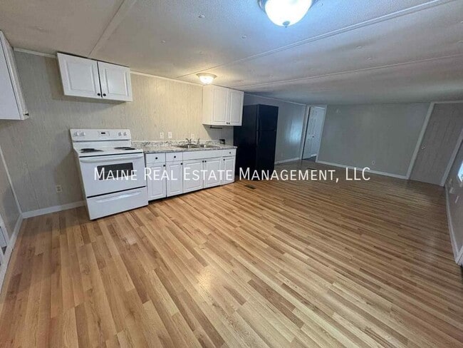 property at 19 Balsam Ln