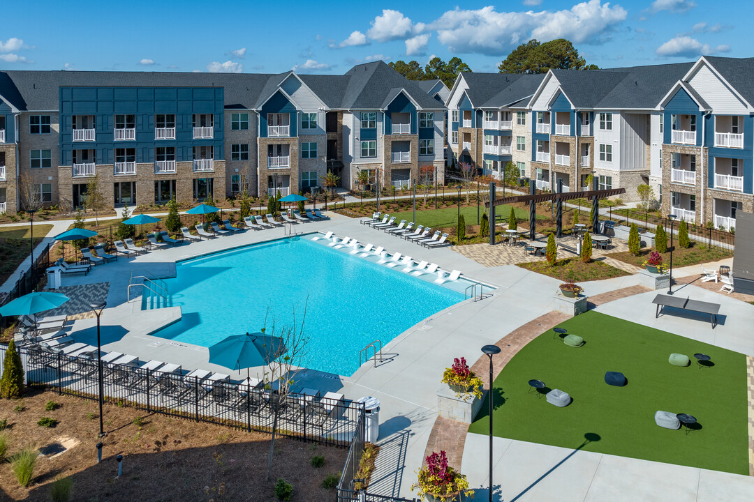 Celadon on Club Apartments in Lawrenceville, GA - Building Photo