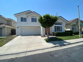 5631 Stratford Cir in Buena Park, CA - Building Photo