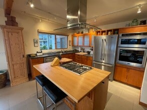 720 Edgecliff Dr in Langley, WA - Building Photo - Building Photo