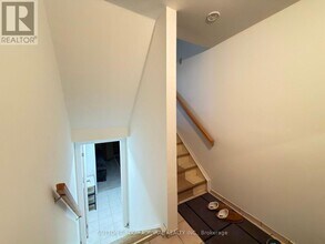 9 Richbell St in Vaughan, ON - Building Photo - Building Photo