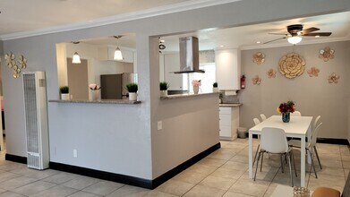 2620 England St, Unit 3 in Huntington Beach, CA - Building Photo - Building Photo