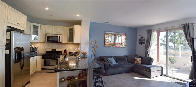 property at 104 Woodcrest Ln