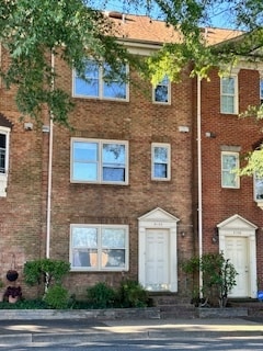 property at 4106 Washington Blvd