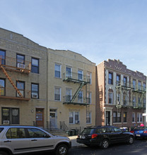 31-38 35th St in Long Island City, NY - Foto de edificio - Building Photo