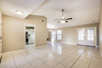 4863 Reginald Rd in Orlando, FL - Foto de edificio - Building Photo