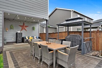 2236 Cantergrove Dr in Lacey, WA - Building Photo - Building Photo