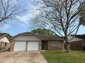 4223 Steep Rock Dr in Pasadena, TX - Building Photo