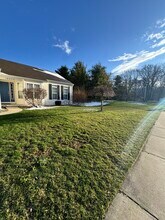 18025 Lisbon Dr in South Bend, IN - Foto de edificio - Building Photo