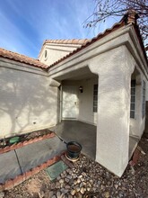 6528 Burlwood Way in Las Vegas, NV - Building Photo - Building Photo