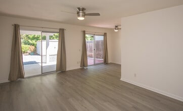 3932 San Ramon Dr in Oceanside, CA - Building Photo - Building Photo