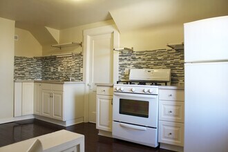 17606 Franklin Ave, Unit 17606 Franklin Ave FL 3 in Lakewood, OH - Building Photo - Building Photo