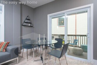 184 Green St, Unit 2 in Cambridge, MA - Building Photo - Building Photo