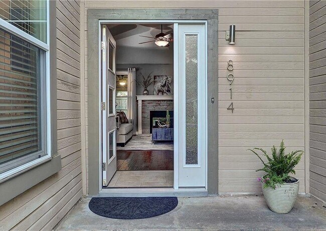 property at 8914 Bridgewood Trail