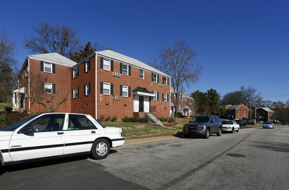 Smallwood Apartments in Raleigh, NC - Foto de edificio