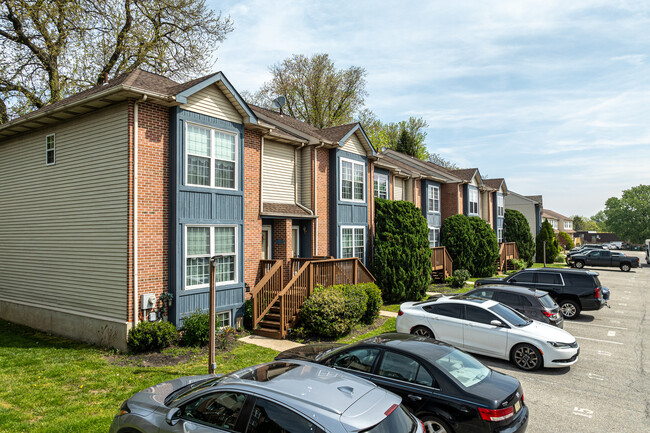 Abbey Lane Condominium in Philadelphia, PA - Building Photo - Building Photo