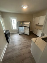 342 Wilbraham Rd in Springfield, MA - Foto de edificio - Building Photo