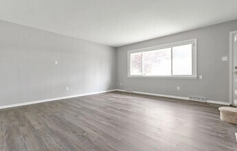 438 Bloomsbury Ave in Catonsville, MD - Building Photo - Building Photo