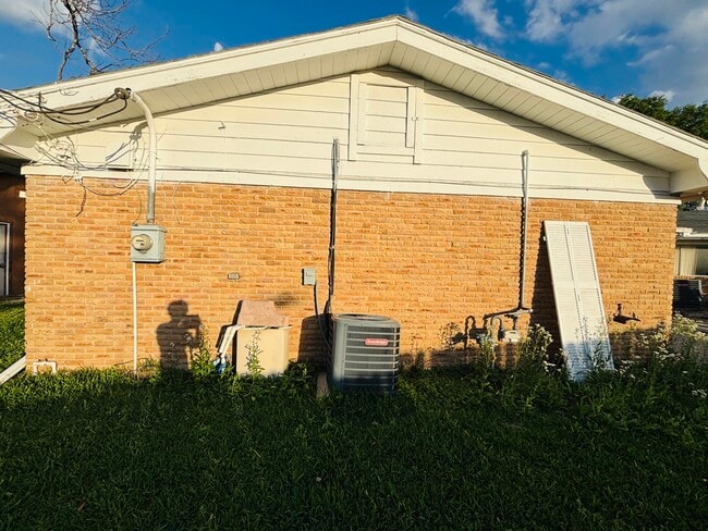 property at 4901 Timber Ln