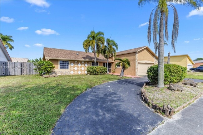 8551 NW 53rd Ct in Lauderhill, FL - Building Photo - Building Photo