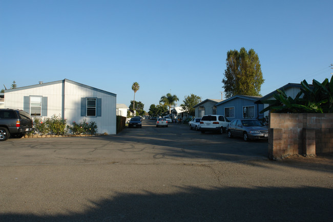 4400 Carpinteria Ave in Carpinteria, CA - Building Photo - Building Photo