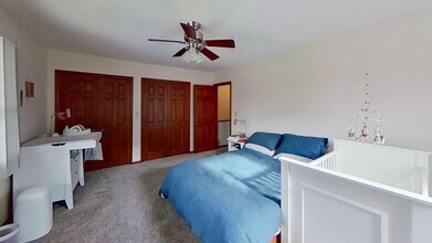 216 N Riverside Dr in Ames, IA - Building Photo - Building Photo