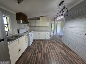 1577 Corinth Poseyville Rd in Bremen, GA - Building Photo - Building Photo