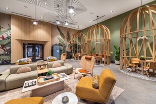 Bowen Apartments in San Diego, CA - Building Photo