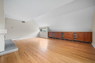 83 Mallard Dr in Farmington, CT - Building Photo - Building Photo