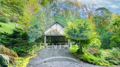25 Castle Rdg Rd in Cullowhee, NC - Building Photo - Building Photo