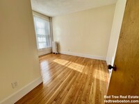 124 Glenville Ave, Unit 2 in Boston, MA - Building Photo - Building Photo