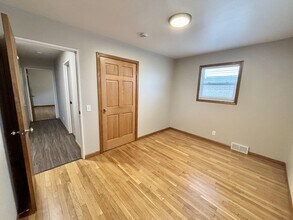 Town's Edge Apartments in Madison, WI - Foto de edificio - Building Photo