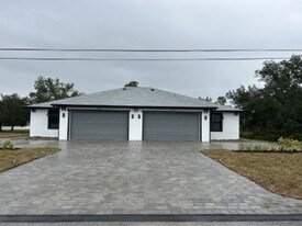 1234 Oceanic Rd in Port Charlotte, FL - Building Photo