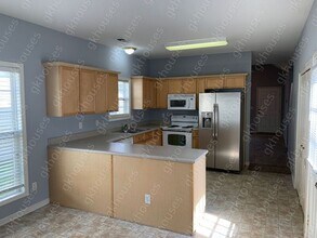 145 Village Dr in Calera, AL - Building Photo - Building Photo