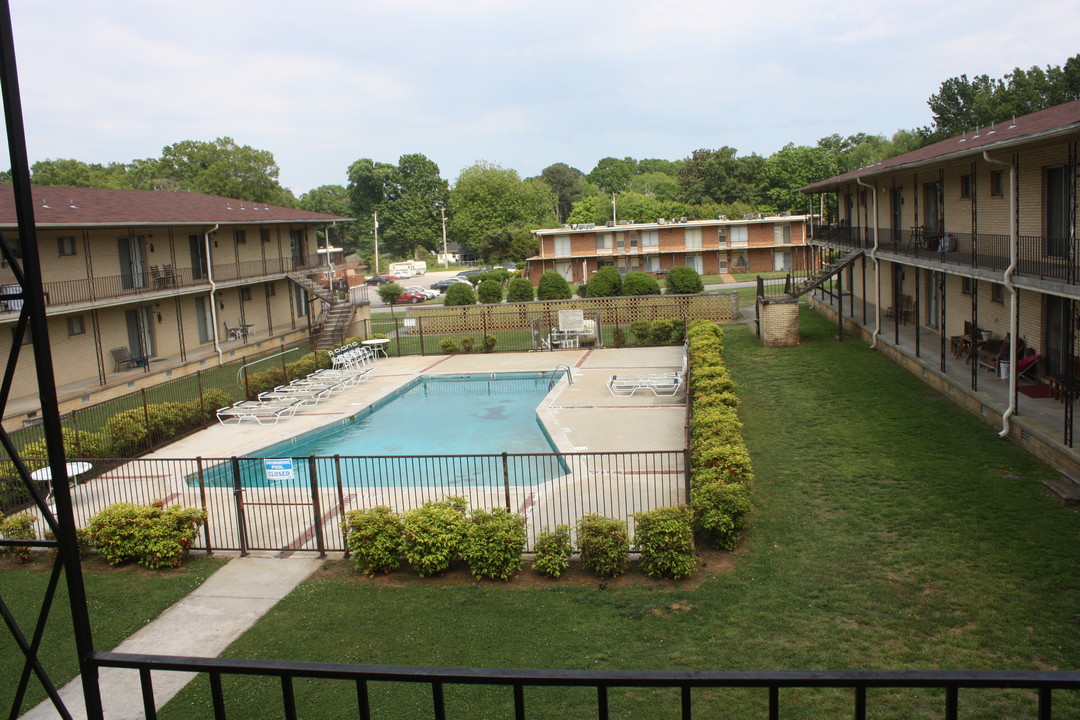 TriWood Apartments in Decatur, AL - Foto de edificio