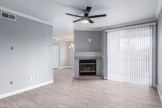 2992 N Miller Rd in Scottsdale, AZ - Foto de edificio - Building Photo