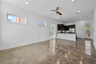 2512 Wheless Ln in Austin, TX - Building Photo - Building Photo