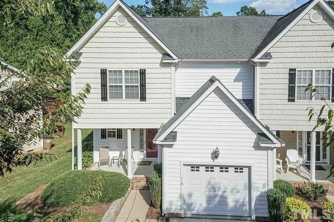 property at 713 Magnolia Forest Ct