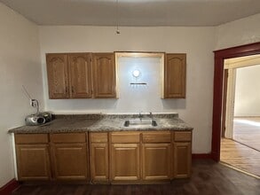 40 Cabot St in Hartford, CT - Building Photo - Building Photo