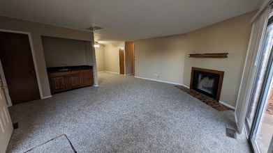 7126 NW 115th St in Oklahoma City, OK - Foto de edificio - Building Photo