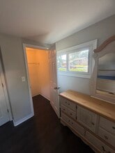 555 Baxter Ln, Unit Basement in Hoffman Estates, IL - Building Photo - Building Photo