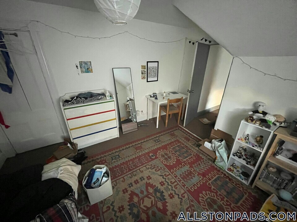 23 Aldie St in Boston, MA - Building Photo