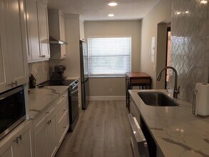 6962 Briarlake Cir in Riviera Beach, FL - Building Photo - Building Photo