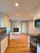 1704 S Highland Ave in Arlington Heights, IL - Foto de edificio - Building Photo