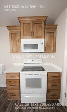 Sunnyside Place in Pocatello, ID - Foto de edificio - Building Photo